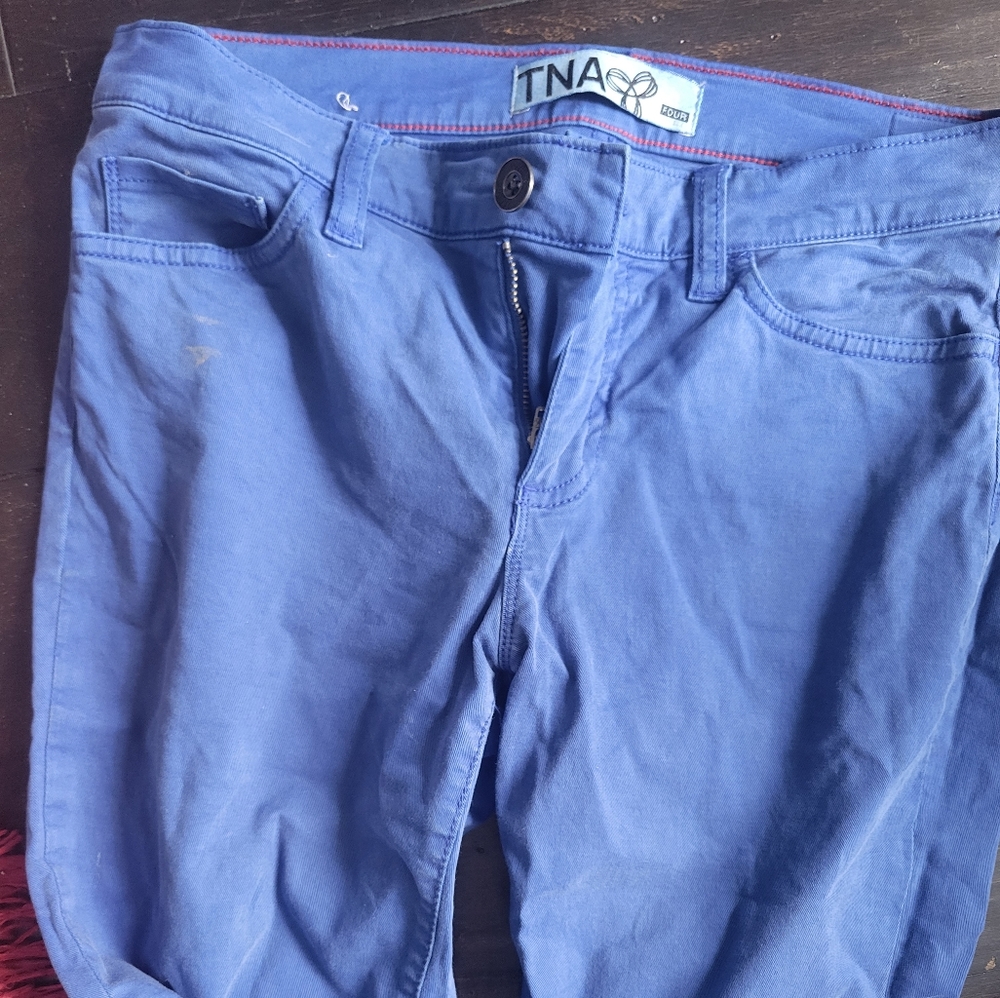 Tna jeanS
